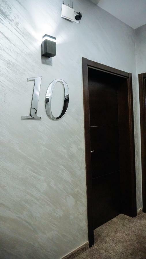 Hotel Usce Šabac エクステリア 写真