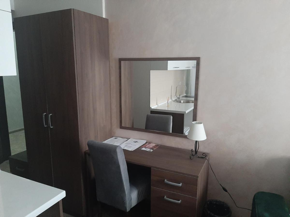 Hotel Usce Šabac エクステリア 写真