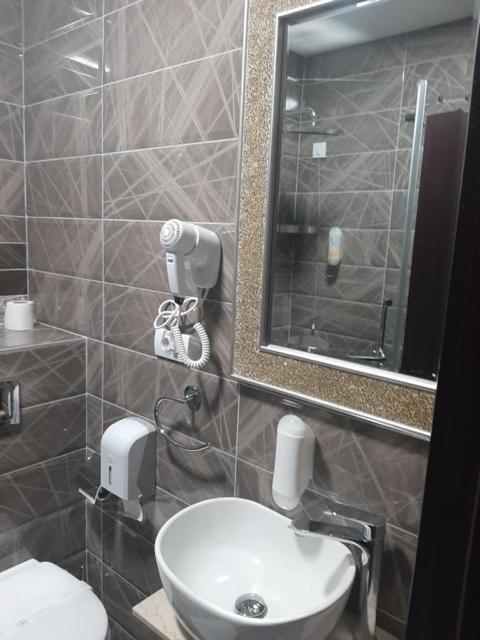 Hotel Usce Šabac エクステリア 写真