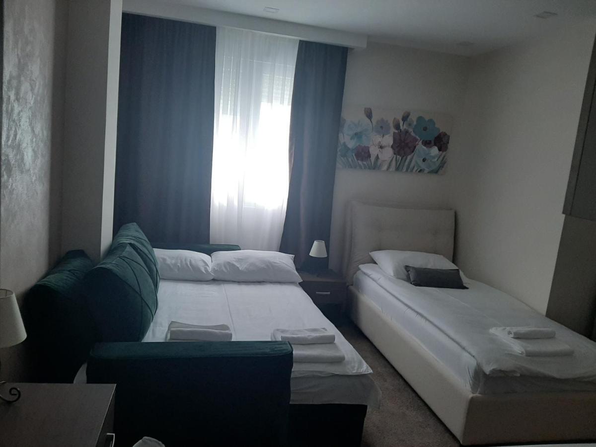 Hotel Usce Šabac エクステリア 写真